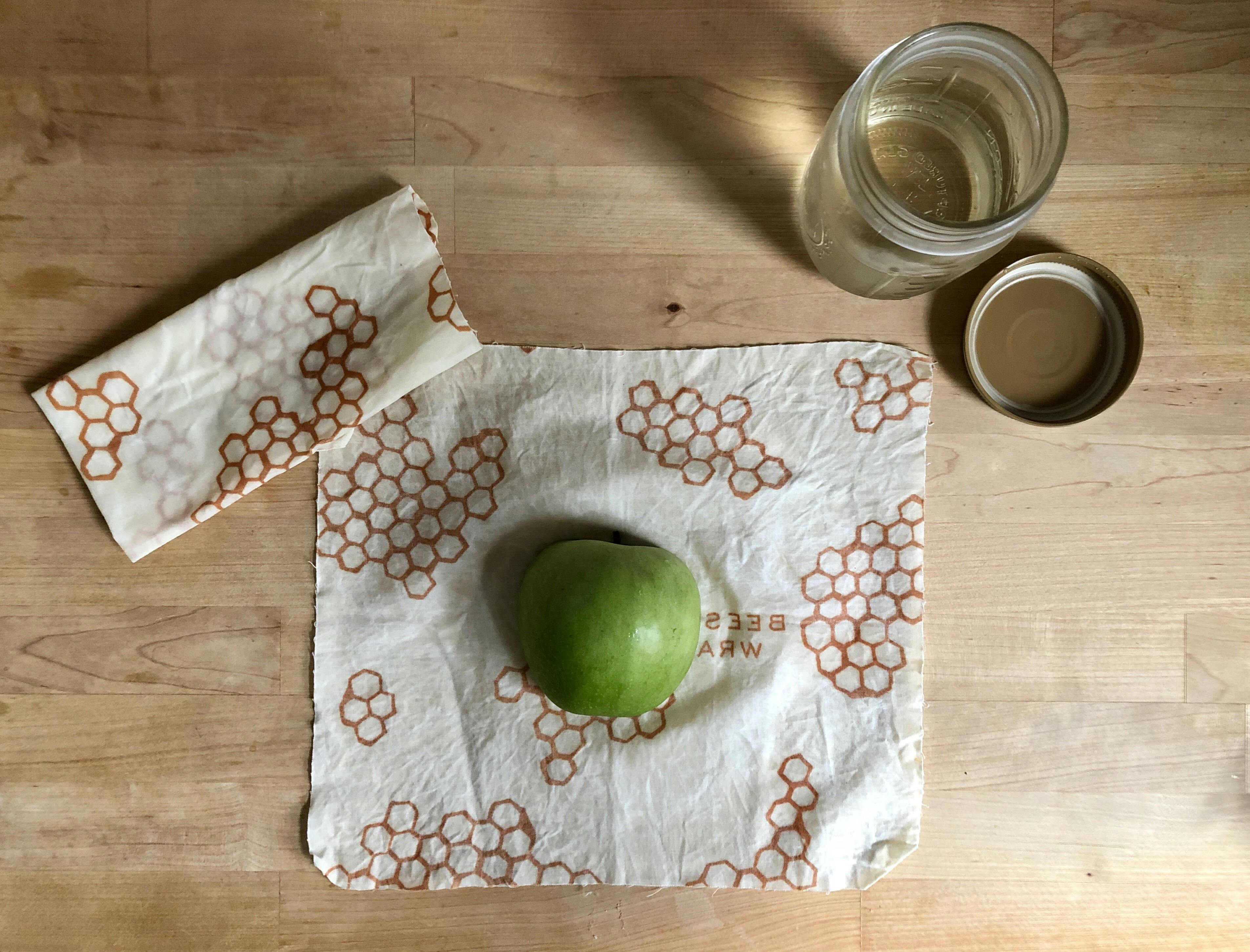 Sustainability in the Kitchen: Different Methods of Storing Food and the Power of Beeswax Wraps